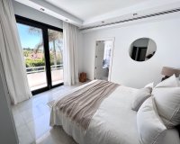Resale - Villa - Marbella - Nueva Andalucía