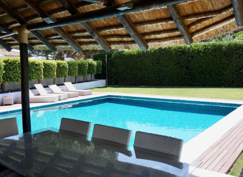 Resale - Villa - Marbella - Nueva Andalucía