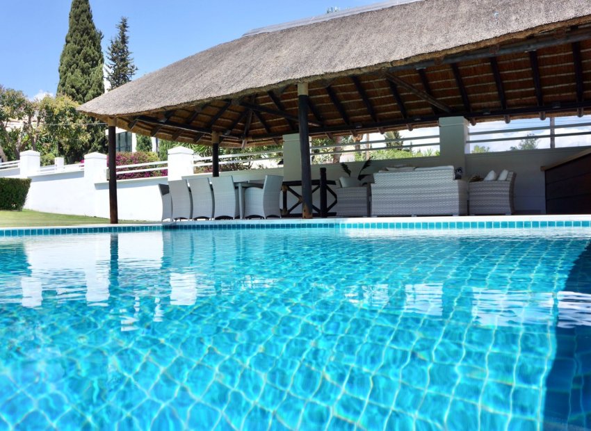 Resale - Villa - Marbella - Nueva Andalucía