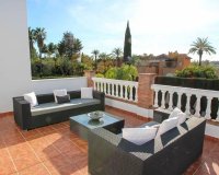 Resale - Villa - Marbella - Nueva Andalucía