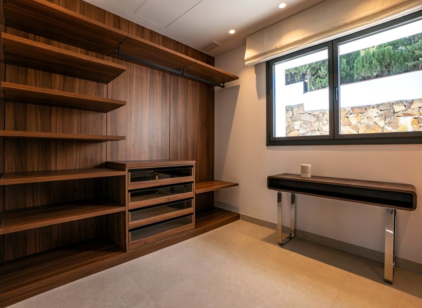 Resale - Villa - Marbella - Nueva Andalucía