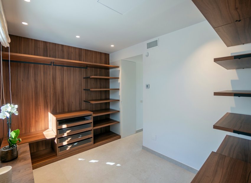 Resale - Villa - Marbella - Nueva Andalucía