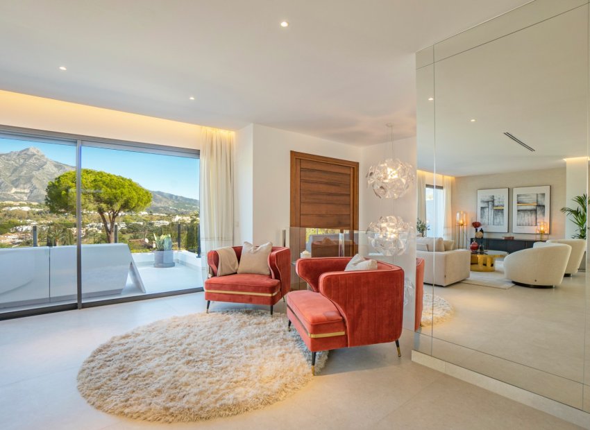 Resale - Villa - Marbella - Nueva Andalucía