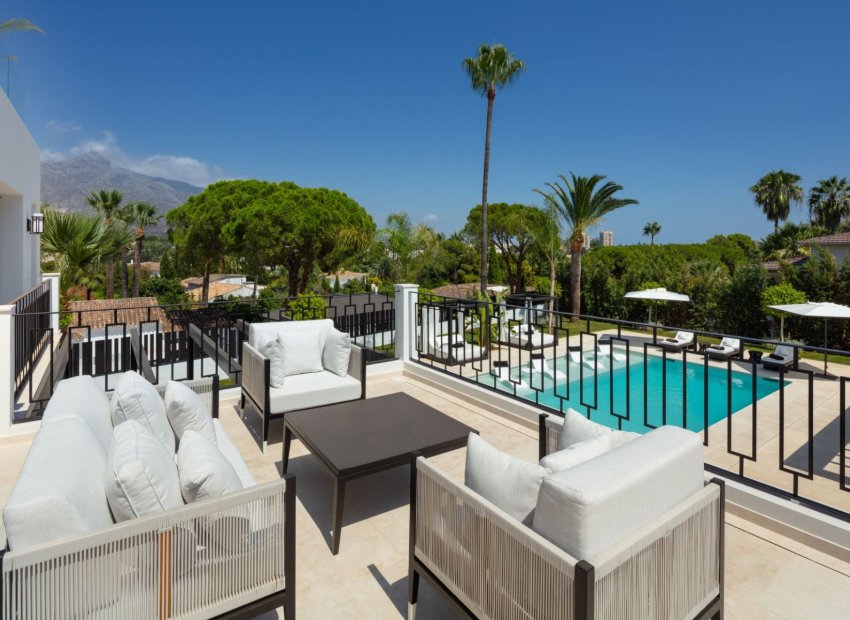 Resale - Villa - Marbella - Nueva Andalucía