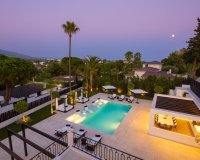 Resale - Villa - Marbella - Nueva Andalucía