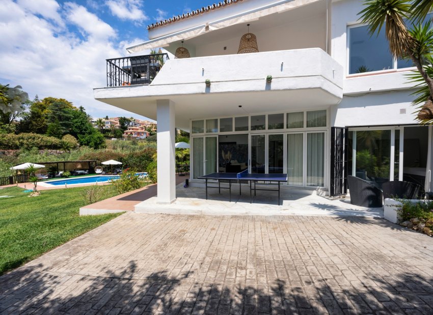 Resale - Villa - Marbella - Nueva Andalucía