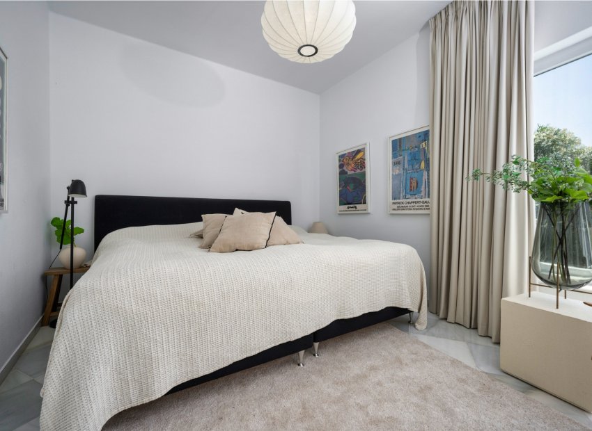 Resale - Villa - Marbella - Nueva Andalucía