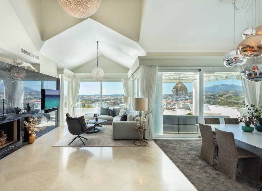 Resale - Villa - Marbella - Nueva Andalucía