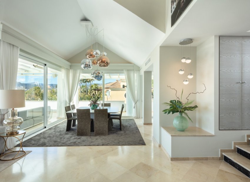 Resale - Villa - Marbella - Nueva Andalucía