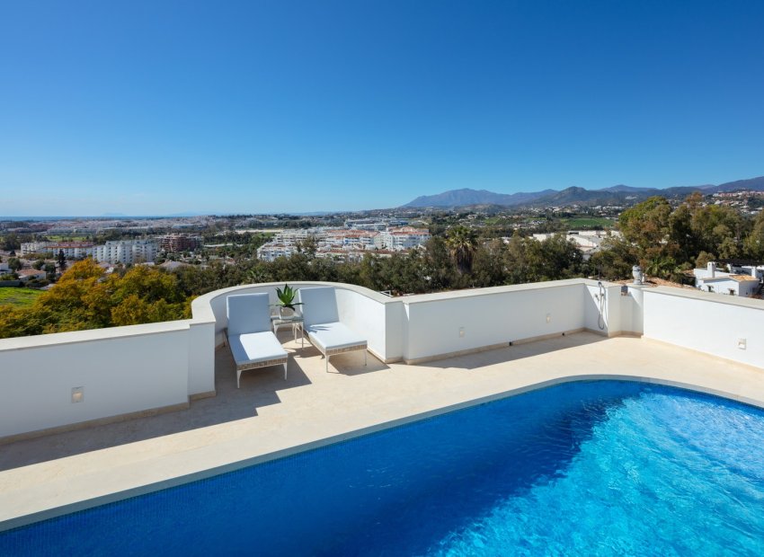 Resale - Villa - Marbella - Nueva Andalucía