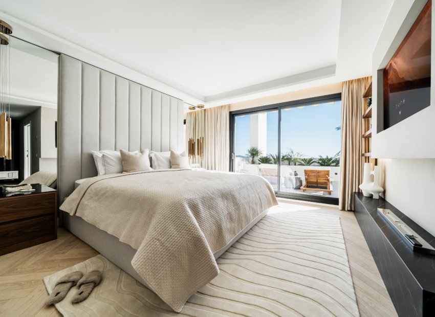 Resale - Villa - Marbella - Nueva Andalucía