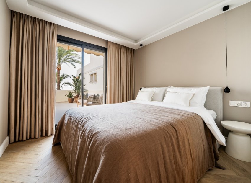 Resale - Villa - Marbella - Nueva Andalucía