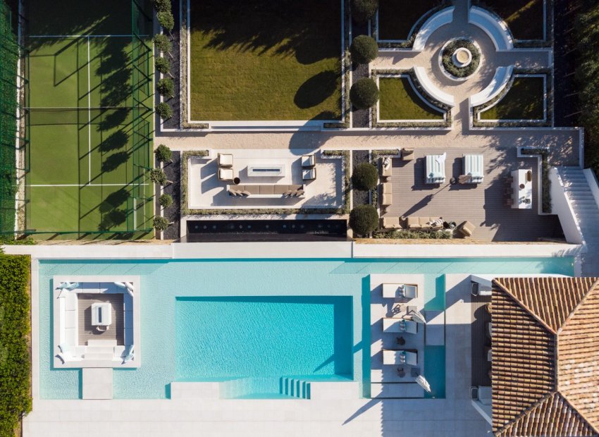 Resale - Villa - Marbella - Nueva Andalucía