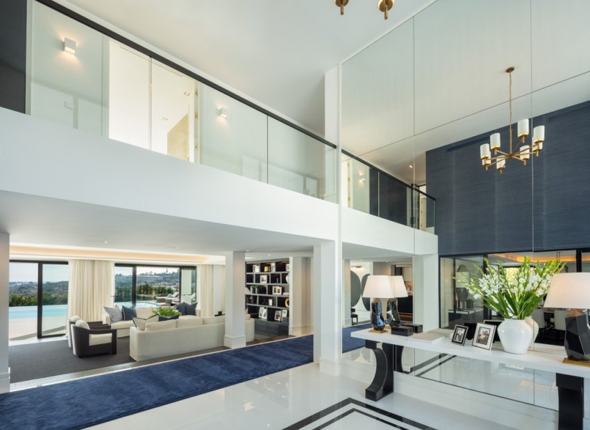 Resale - Villa - Marbella - Nueva Andalucía