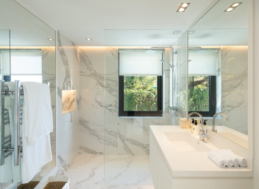 Resale - Villa - Marbella - Nueva Andalucía