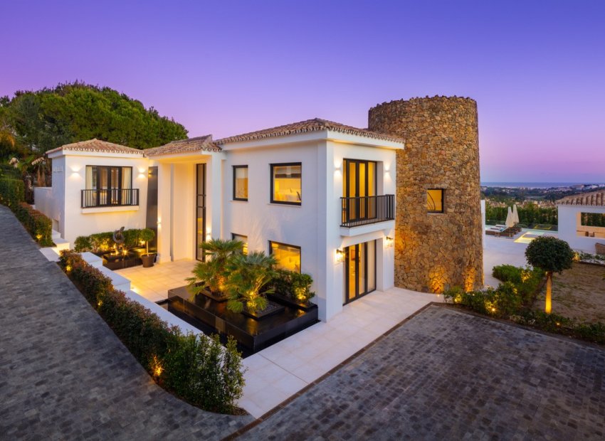 Resale - Villa - Marbella - Nueva Andalucía