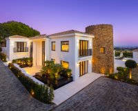 Resale - Villa - Marbella - Nueva Andalucía