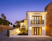Resale - Villa - Marbella - Nueva Andalucía