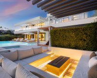 Resale - Villa - Marbella - Nueva Andalucía