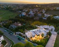 Resale - Villa - Marbella - Nueva Andalucía