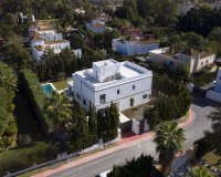 Resale - Villa - Marbella - Nueva Andalucía