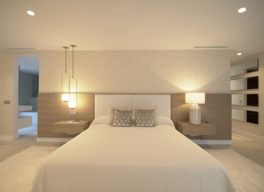 Resale - Villa - Marbella - Nueva Andalucía