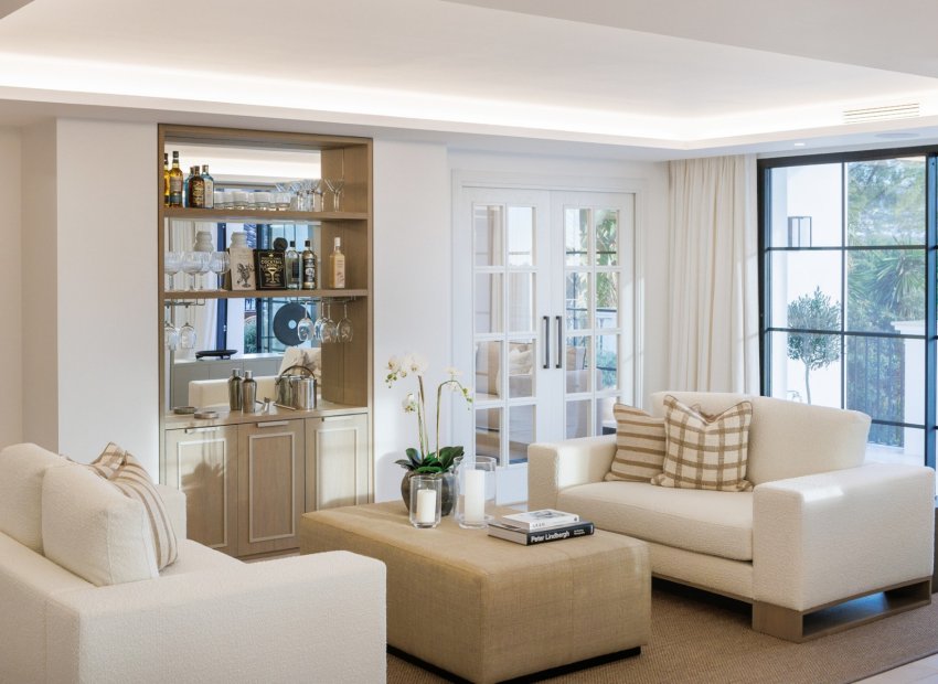 Resale - Villa - Marbella - Nueva Andalucía