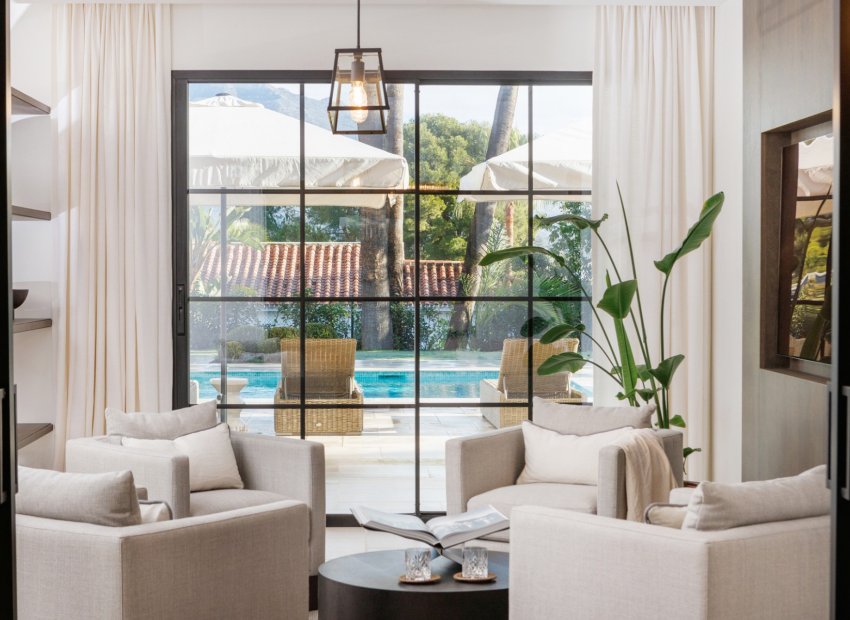 Resale - Villa - Marbella - Nueva Andalucía