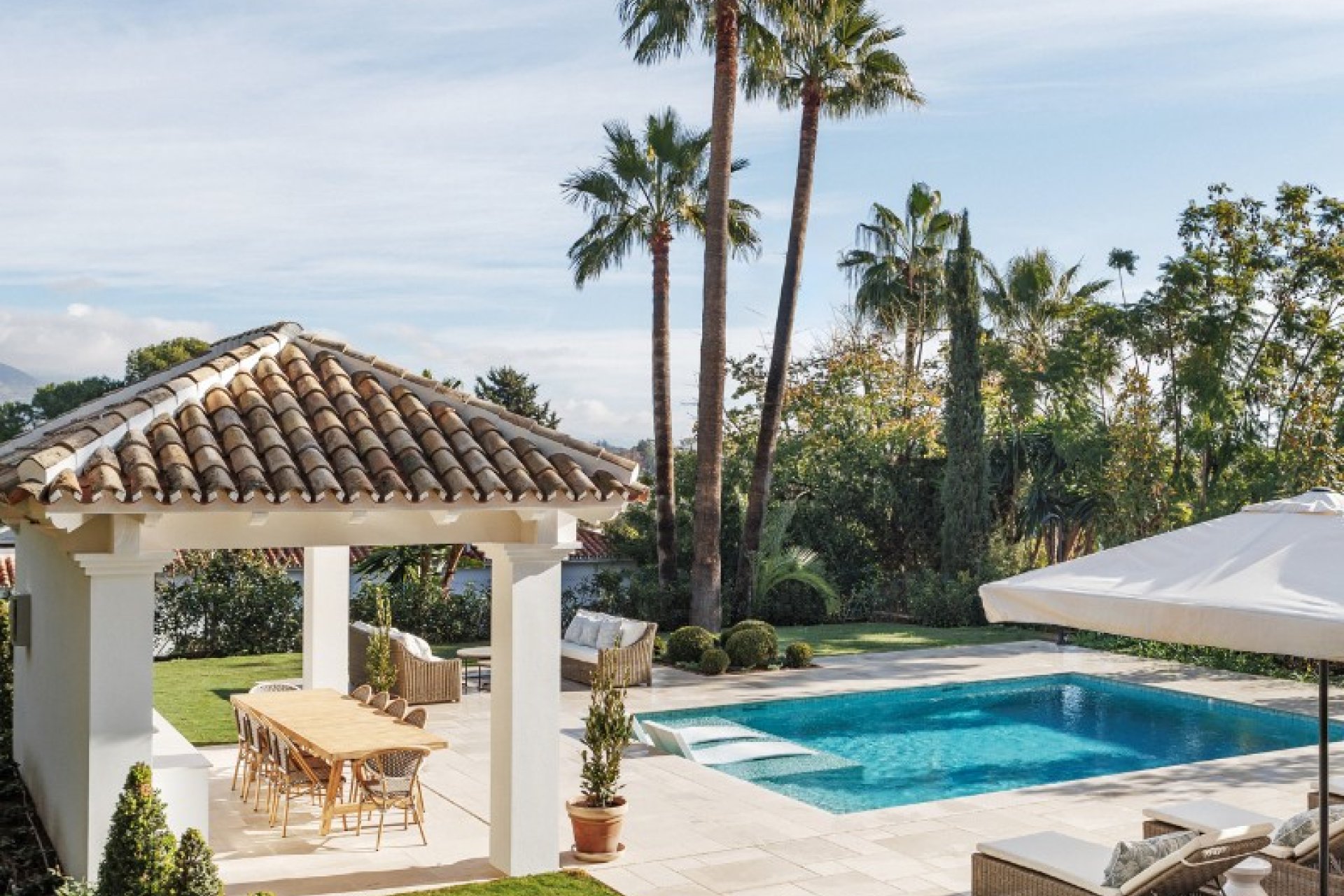 Resale - Villa - Marbella - Nueva Andalucía