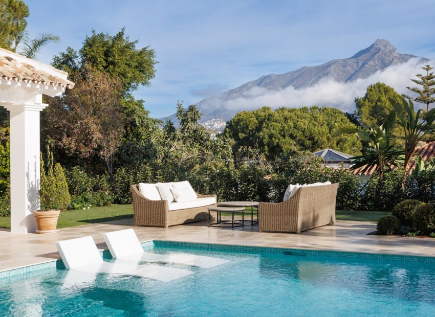 Resale - Villa - Marbella - Nueva Andalucía