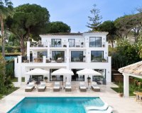 Resale - Villa - Marbella - Nueva Andalucía