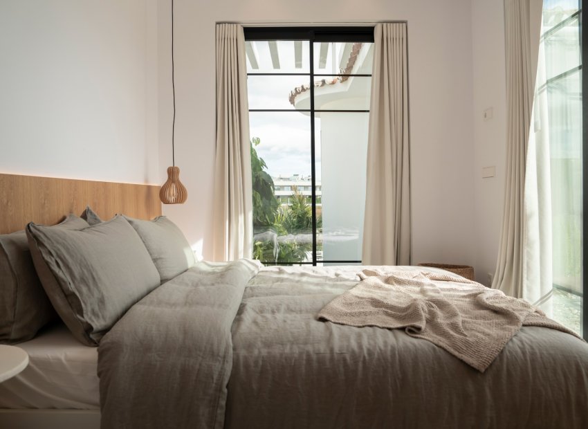 Resale - Villa - Marbella - Nueva Andalucía