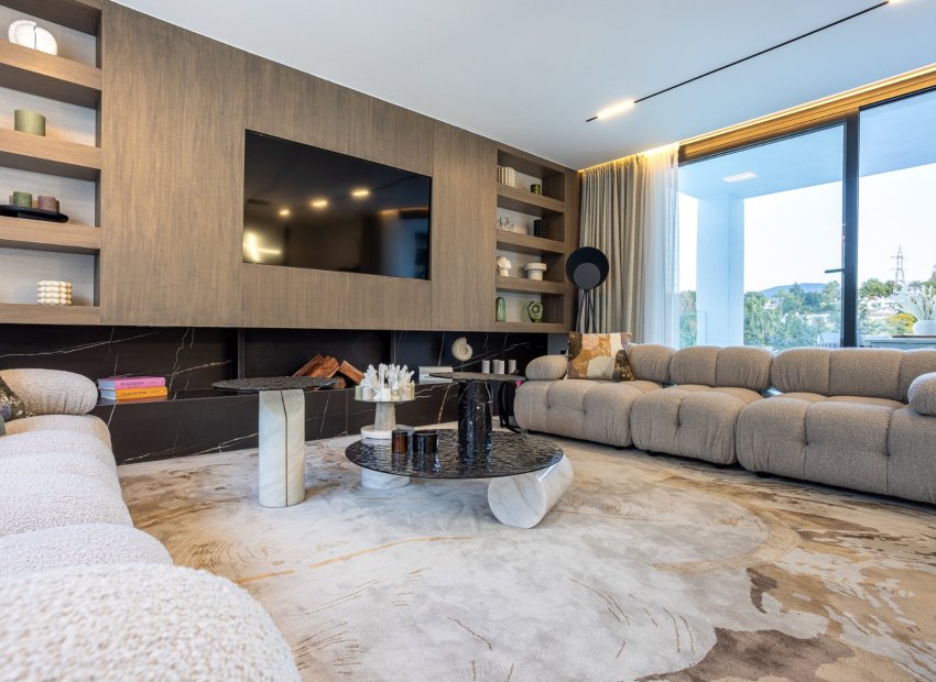 Resale - Villa - Marbella - Nueva Andalucía