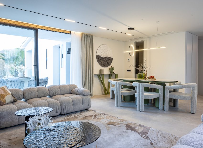 Resale - Villa - Marbella - Nueva Andalucía