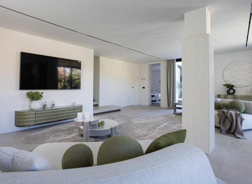 Resale - Villa - Marbella - Nueva Andalucía