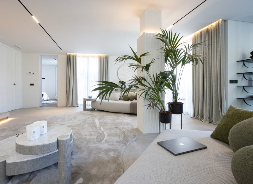 Resale - Villa - Marbella - Nueva Andalucía