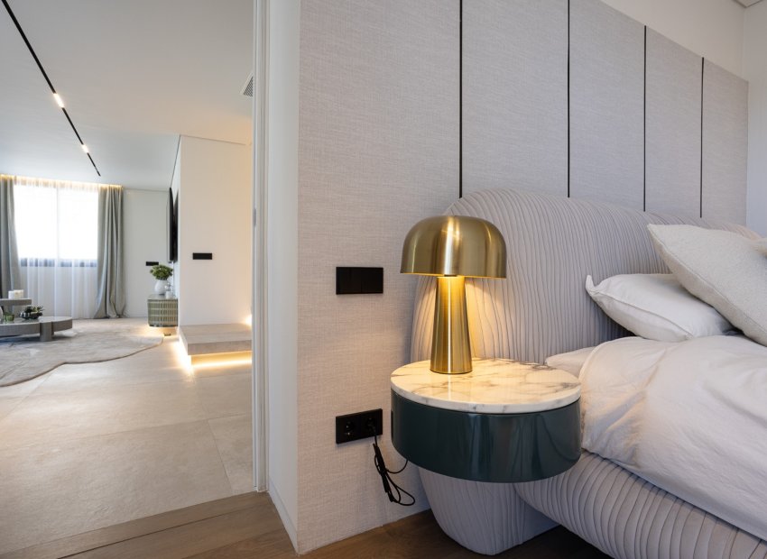 Resale - Villa - Marbella - Nueva Andalucía