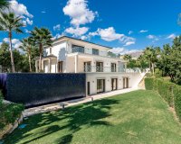 Resale - Villa - Marbella - Nueva Andalucía