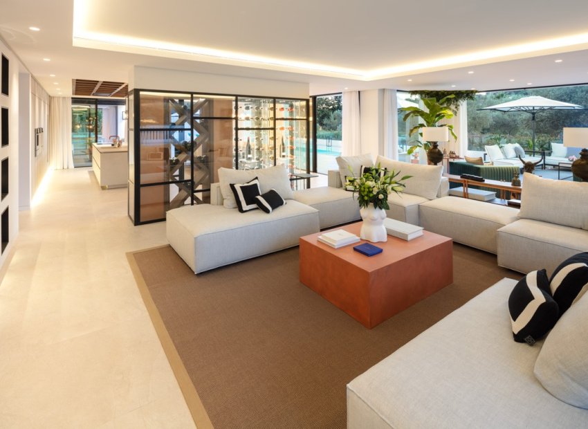 Resale - Villa - Marbella - Nueva Andalucía