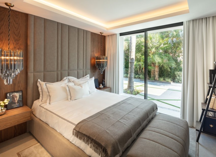 Resale - Villa - Marbella - Nueva Andalucía