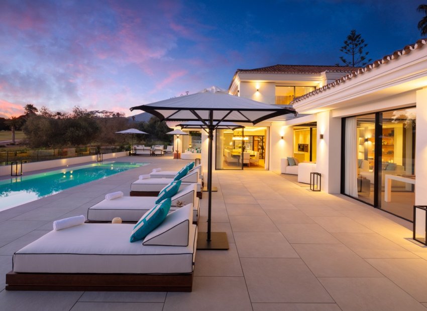 Resale - Villa - Marbella - Nueva Andalucía