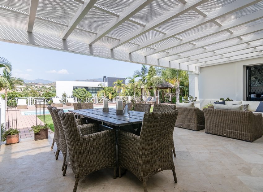 Resale - Villa - Marbella - Nueva Andalucía