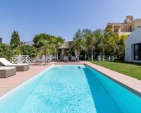 Resale - Villa - Marbella - Nueva Andalucía