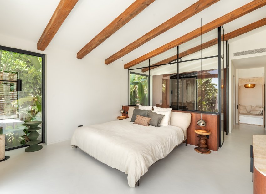 Resale - Villa - Marbella - Nueva Andalucía