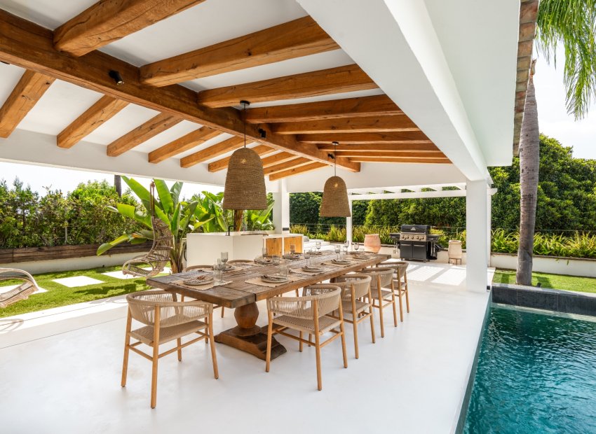 Resale - Villa - Marbella - Nueva Andalucía