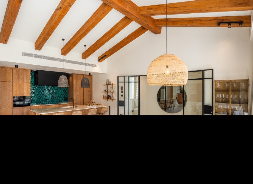 Resale - Villa - Marbella - Nueva Andalucía