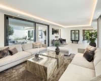 Resale - Villa - Marbella - Nueva Andalucía