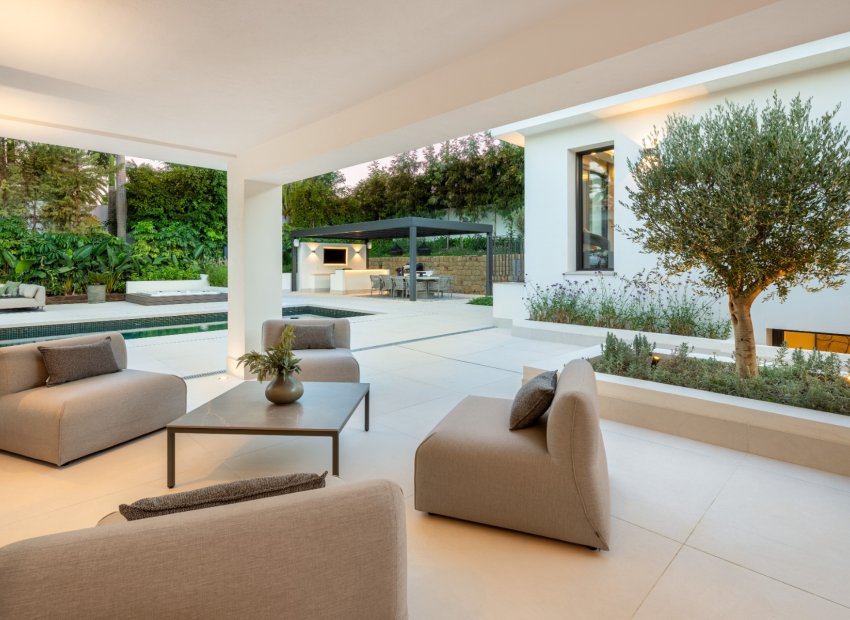 Resale - Villa - Marbella - Nueva Andalucía