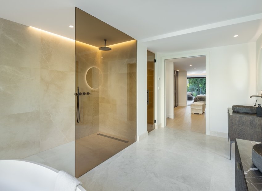 Resale - Villa - Marbella - Nueva Andalucía