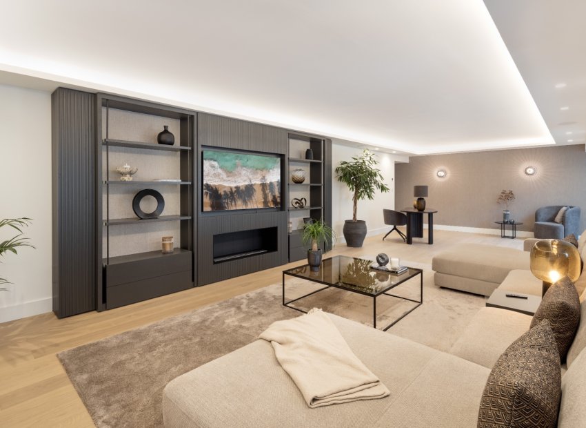 Resale - Villa - Marbella - Nueva Andalucía